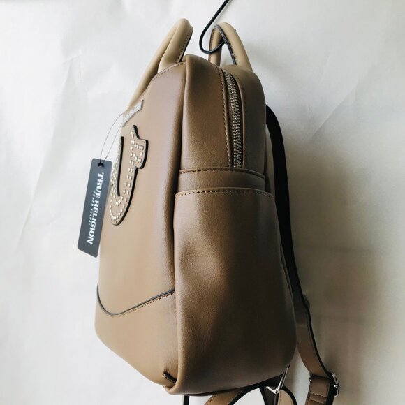 TRUE RELIGION LOGO BACKPACK Brown faux leather   8\